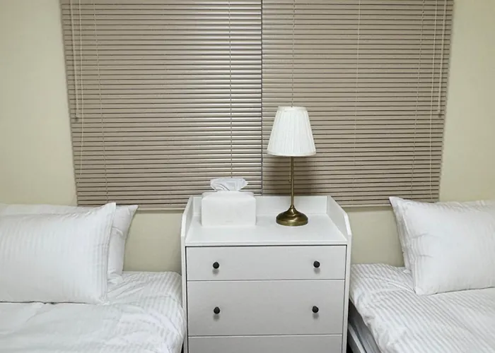 Apartment Yeoksam Palace Tworoom Free Parking