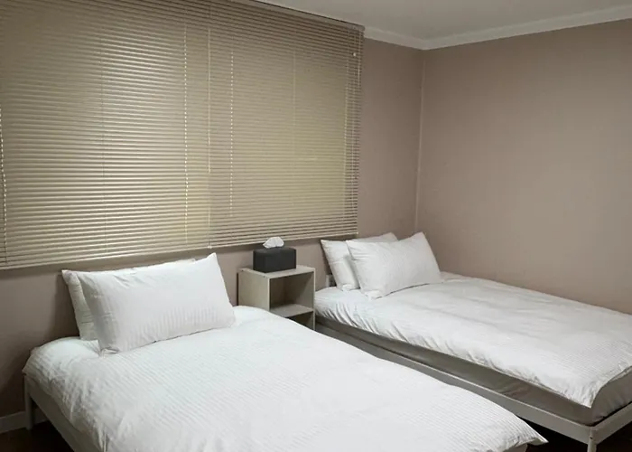 Apartment Yeoksam Palace Tworoom Free Parking